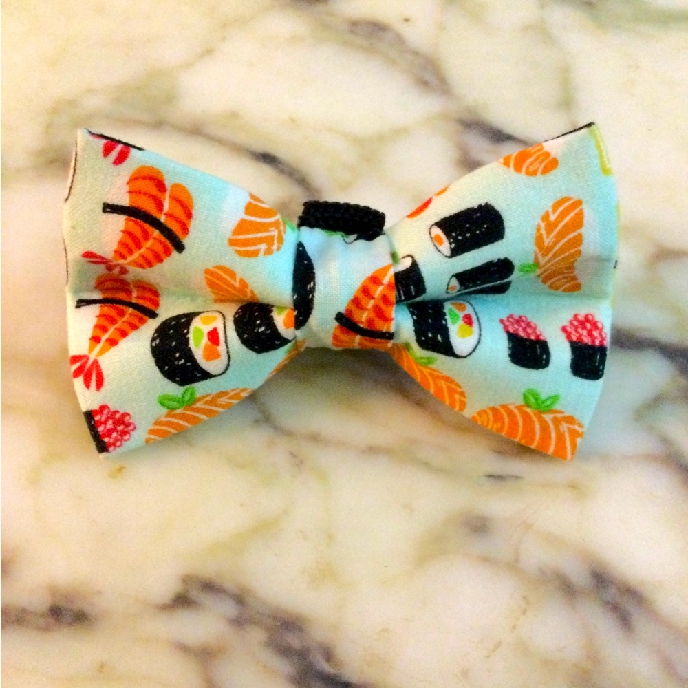 Bow tie w/sushi design on Aqua background for dogs